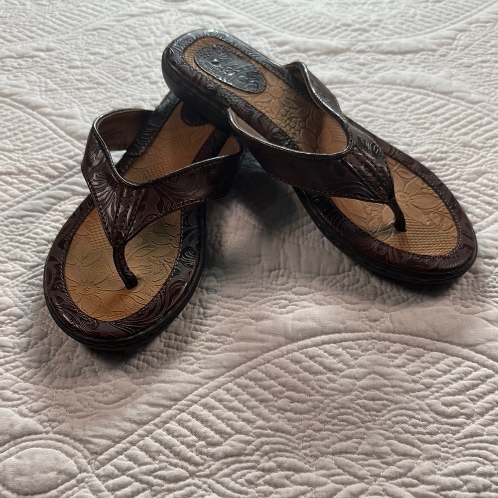 Bec + Bridge Brown Sandals with Thong Design